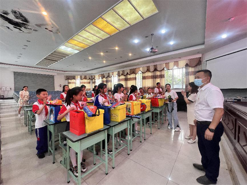 图片2.png 图片2.png