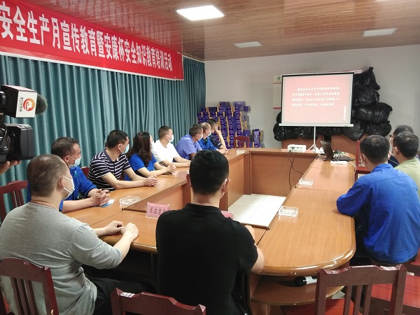 8e2d1dffa1a671d18200d6ef72f7b5d.jpg 8e2d1dffa1a671d18200d6ef72f7b5d.jpg