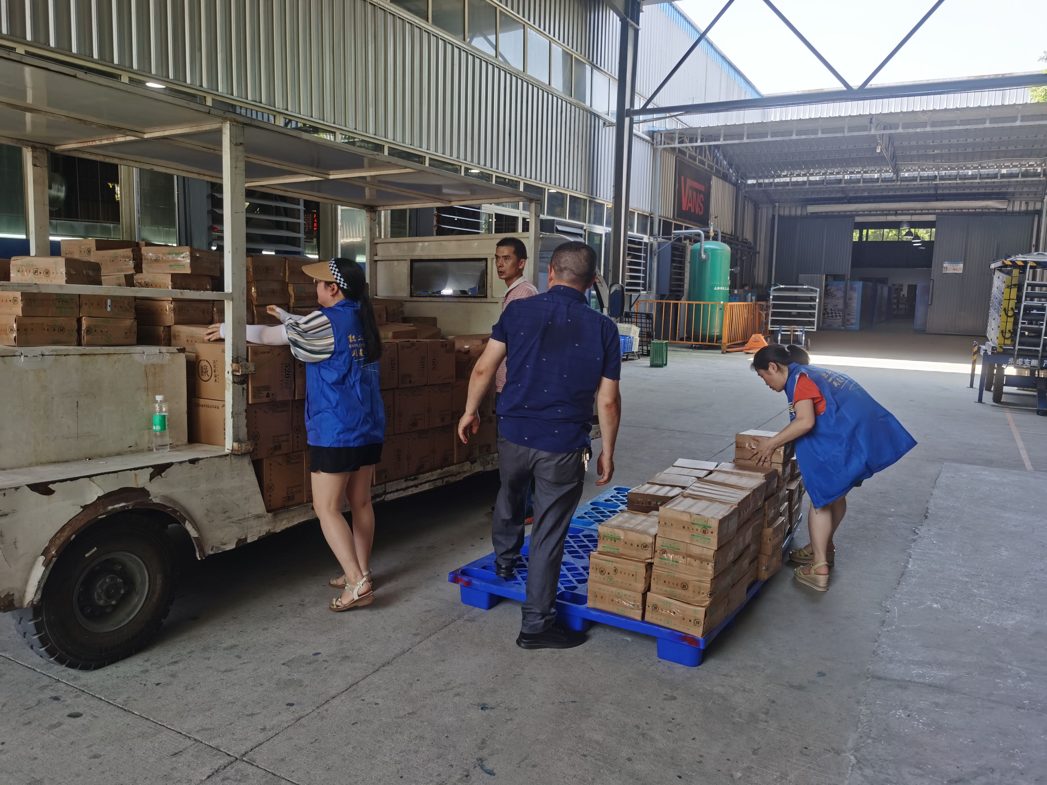 2022.7.9金威利送清凉_看图王.jpg 2022.7.9金威利送清凉_看图王.jpg