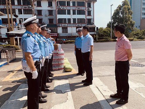 图片4.png 图片4.png