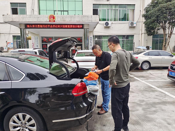 图片2.png 图片2.png