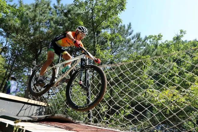 德胜骑行.jpg 德胜骑行.jpg