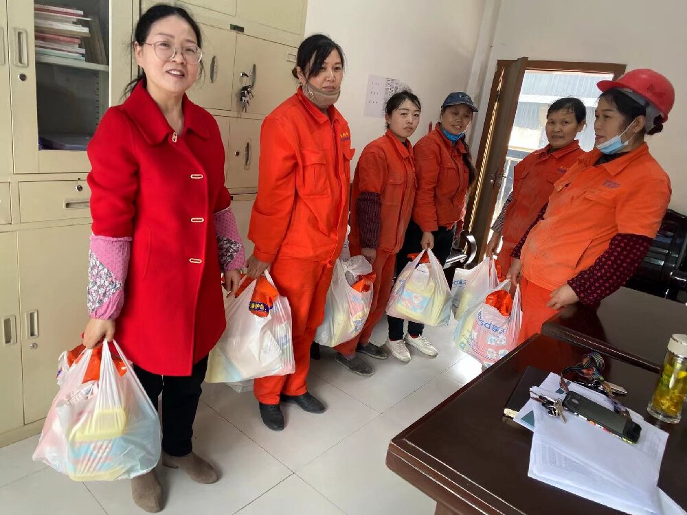 长兴慰问.jpg 长兴慰问.jpg