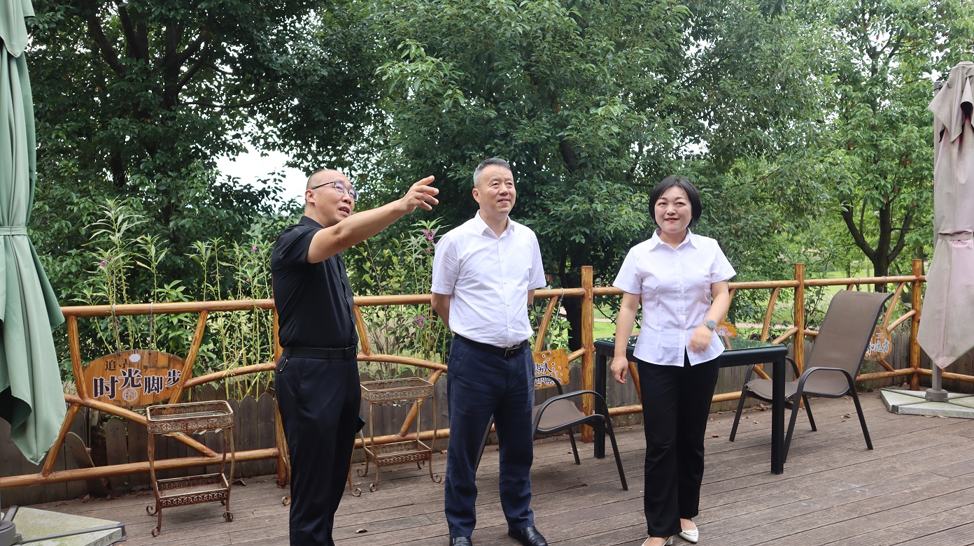 IMG_3558(1).jpg IMG_3558(1).jpg