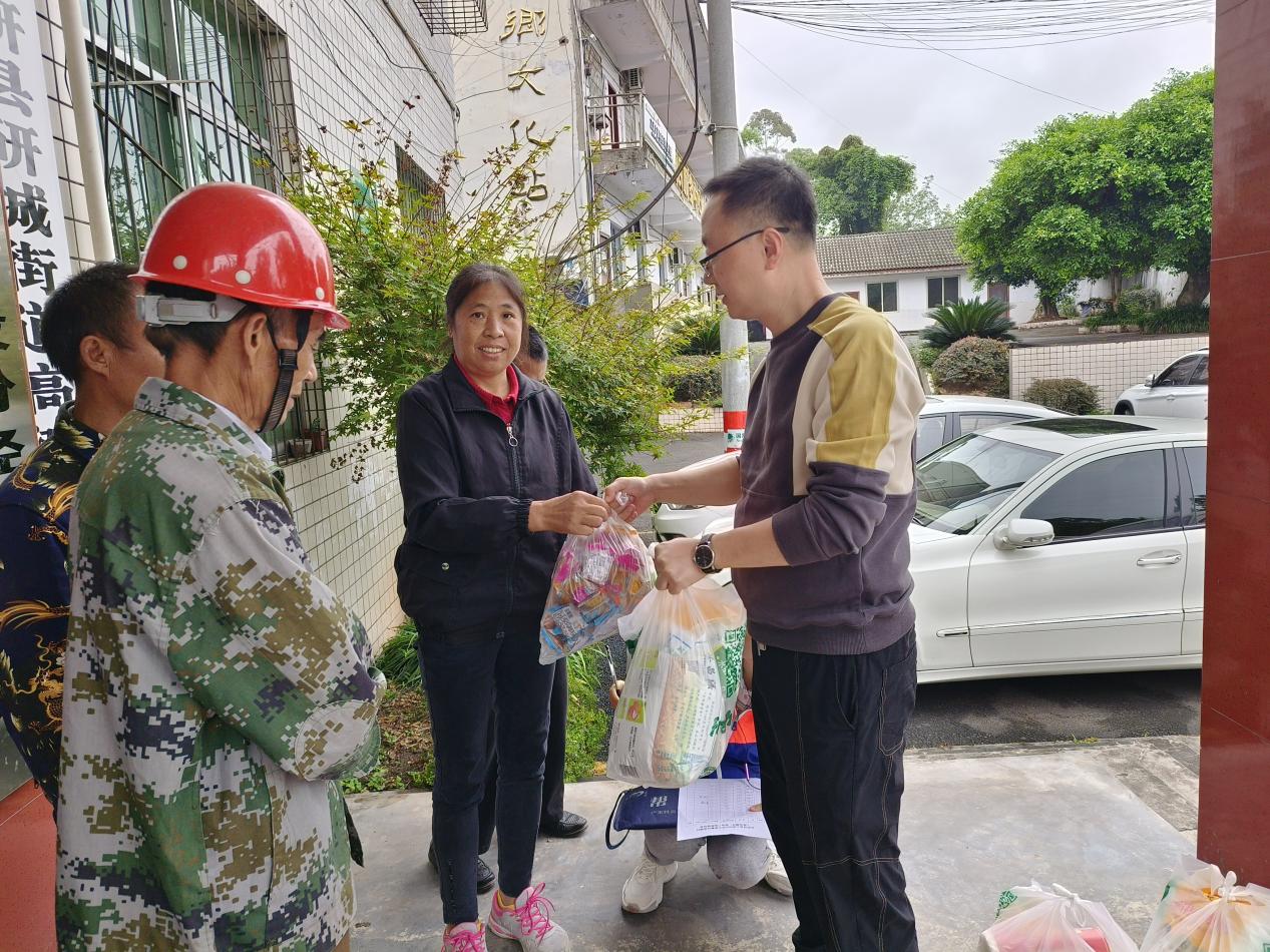 图片2.jpg 图片2.jpg