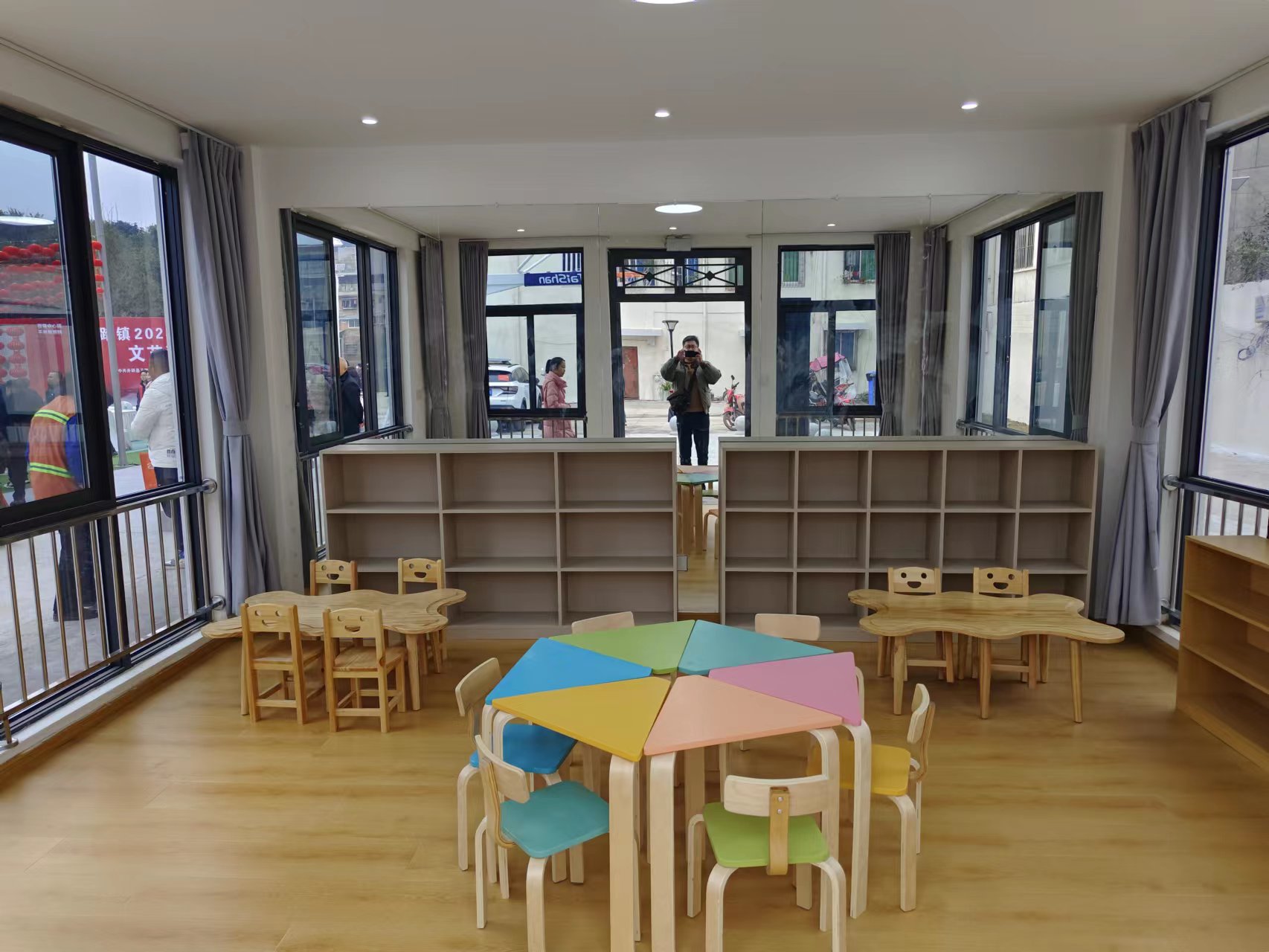 图片3.jpg 图片3.jpg