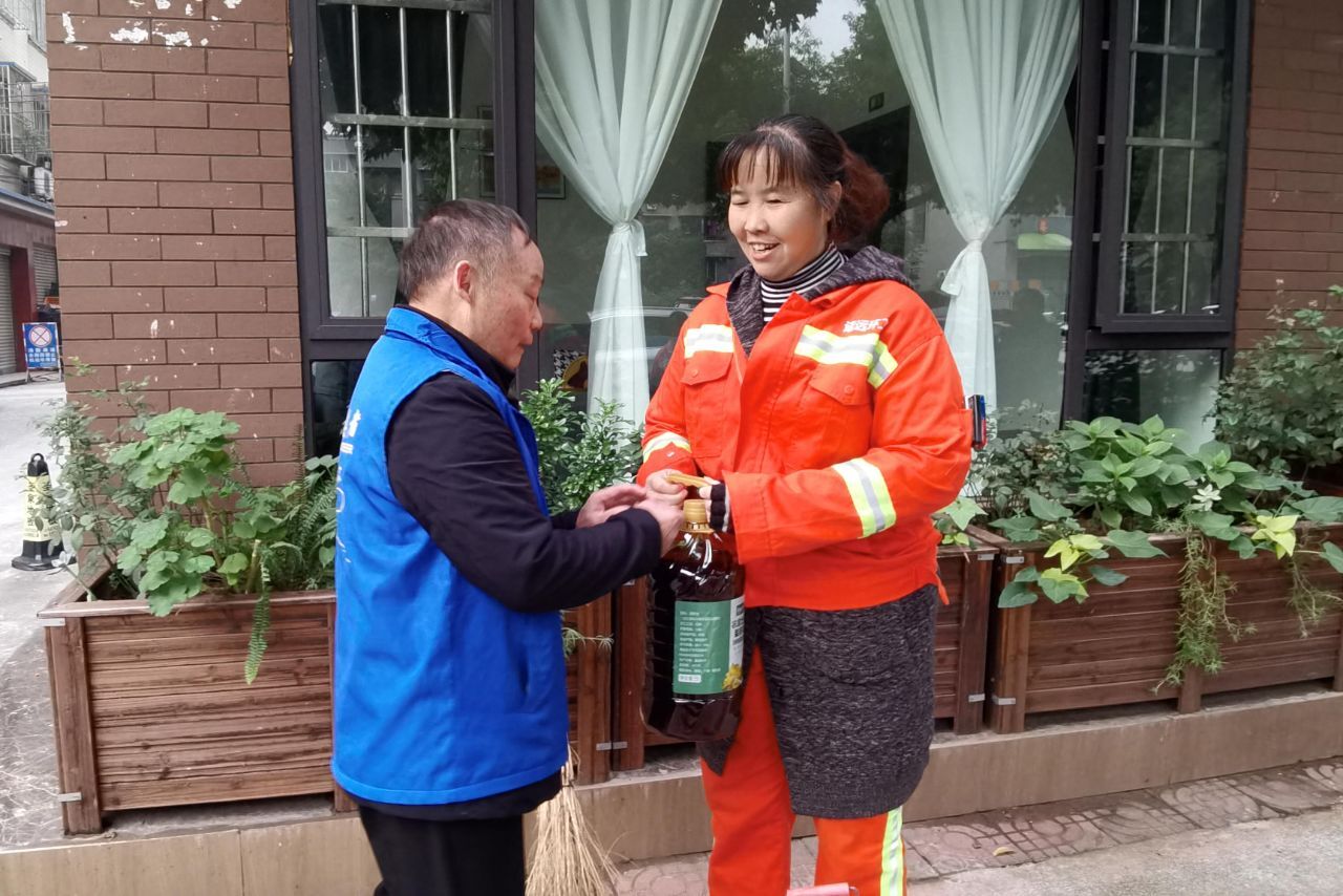 E6DE6FDDDBB0499161D5B0FB737DAA2A.jpg E6DE6FDDDBB0499161D5B0FB737DAA2A.jpg