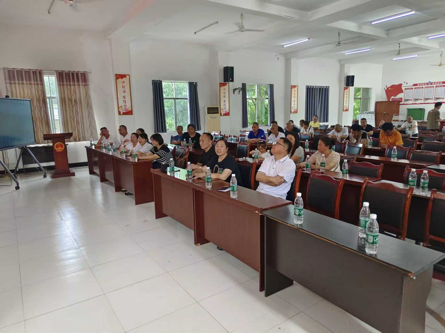 0fc0a494354bc90ea9a28617a77e7ecb.jpg 0fc0a494354bc90ea9a28617a77e7ecb.jpg